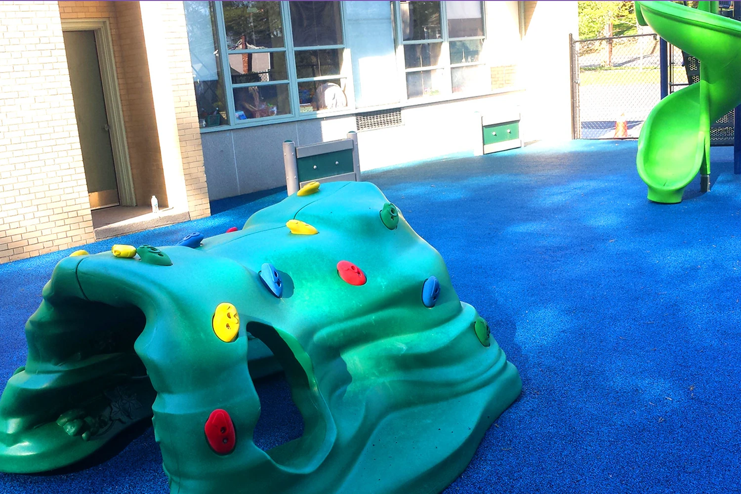 SYNLawn Chicago Rubber Surfacing
